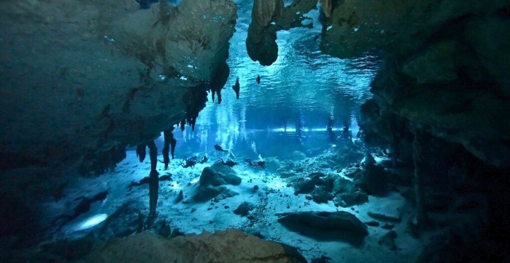 Amazing underwater Diving in Cenote Dos Ojos tulum, Mexico