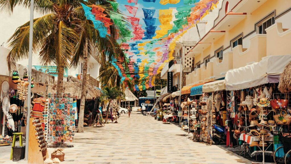 La Quinta Avenida (Fifth Avenue) in Playa del Carmen, Mexico